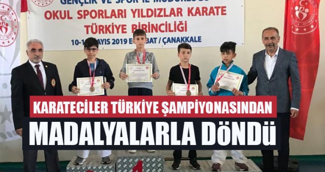 Karateciler Türkiye Şampiyonasından Madalyalarla Döndü