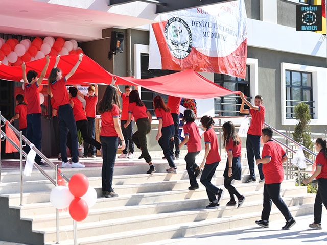 İmece Usulü Yaptırılan Pamukkale Zeytinköy Hayırseverler Ortaokulu Açıldı