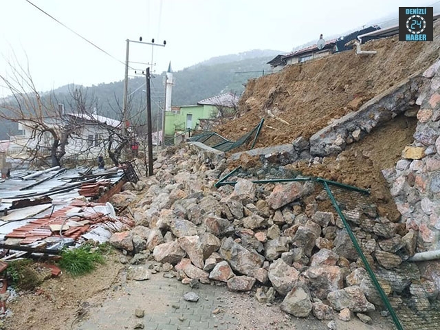 Soma’da istinat duvarı çöktü, Sarıkaya mahallesinin yolu kapandı
