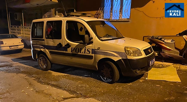 İzmir Karabaağlar’da Özcan Levent evde fenalaşarak öldü