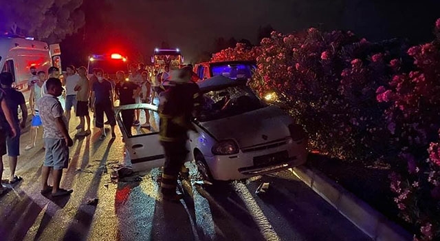 Söke - Milas karayolunda iki otomobil çarpıştı 4 yaralı