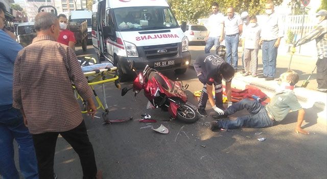 Alaşehir’de Elektrikli Motosiklet Kazası: 3 Yaralı