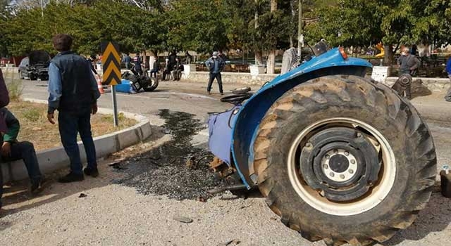 Aydın’daki kazada traktör ikiye ayrıldı