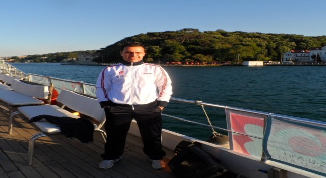 Cevdet Kömürcüoğlu Avrupa Uluslar Kupası maçlarında yardımcı hakem