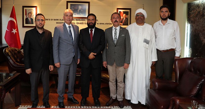 Katarlı Heyetten Başkan Osman Zolan’a Ziyaret