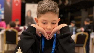 8 yaşındaki satranç sporcusu Emin Rüzgar Gürpınar'dan büyük başarı
