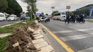 Efeler'de kaza yapan araçtan fırlayan sürücü hayatını kaybetti