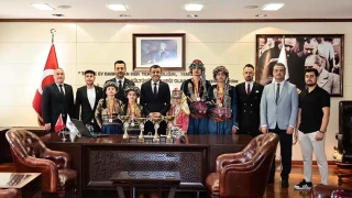 Şampiyonlardan Başkan Çavuşoğlu’na ziyaret