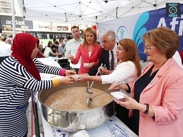 Merkezefendi Belediyesi’nden Aşure İkramı
