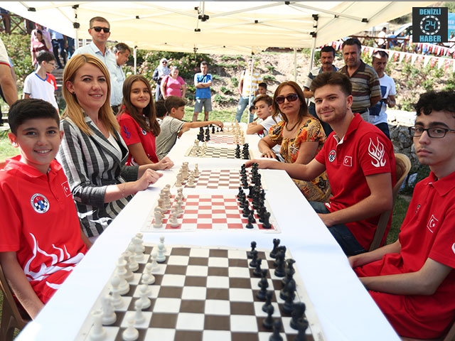 Merkezefendi’de Sokakta Satranç Var Etkinliği