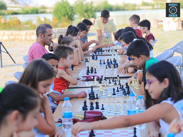Pamukkale Belediyesi’nden Satranca Destek