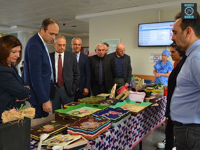 Denizli’de Dünya Ruh Sağlığı Günü kutlandı