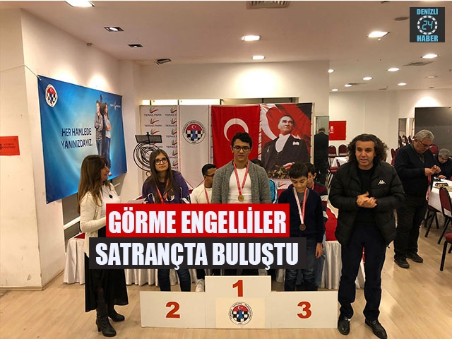 Denizli'deki Görme Engelliler Satranç İl Birinciliği için yarıştı
