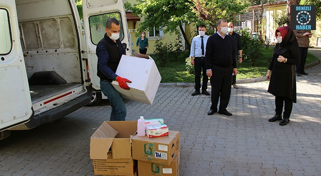 Muğla Menteşe’de Berberler ve kuaförlere maske, eldiven ve dezenfekte desteği