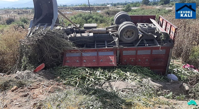 Aydın Karpuzlu’da kamyonet şarampole devrildi Mahsun Altıntaş ve Oktay Ceylan öldü