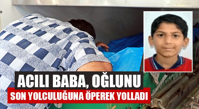 Acılı Baba, Oğlunu Son Yolculuğuna Öperek Yolladı