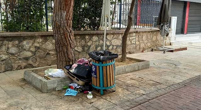 Askerlik Şubesi Önündeki Şüpheli Valiz Paniğe Neden Oldu