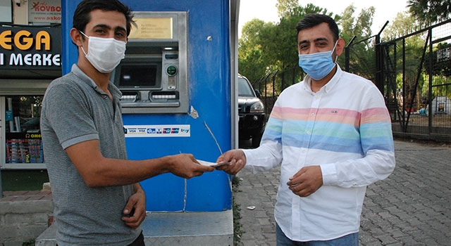 İzmir’li Hasan Soyaslan’dan Duyarlı Davranış