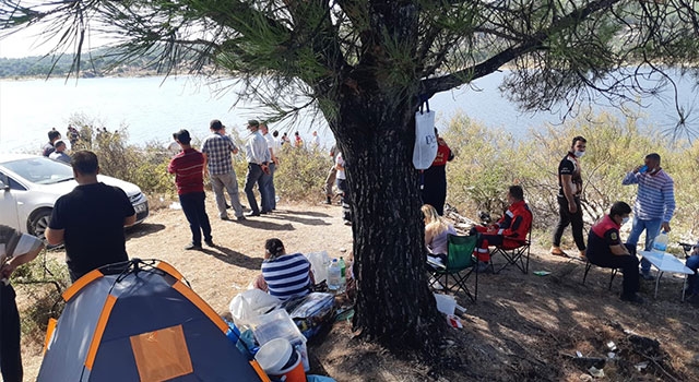 Milas’taki Geyik Barajı’na düşen Hakan Şimşek, suda kayboldu