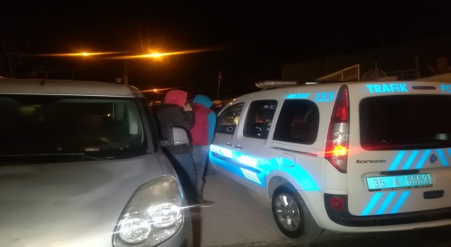 Çiğli'de ‘dur’ ihtarına uymayan 3 kişiye 11 bin lira ceza