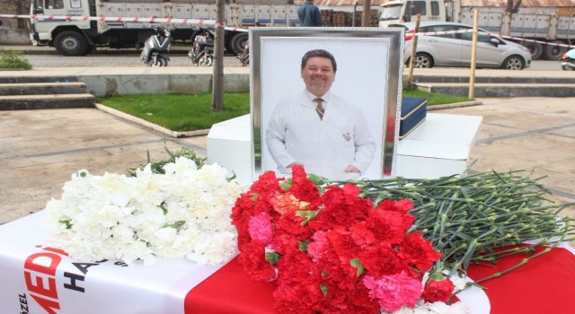 Koronadan vefat eden doktor anıldı