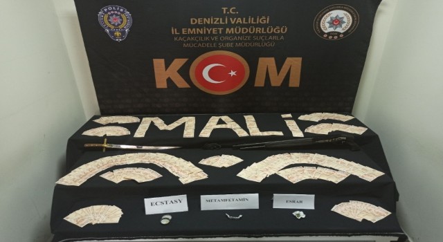 Denizli'de Sahte parayla alışveriş yapan çete yakalandı