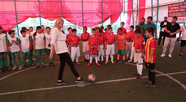 Merkezefendi’de 30 Ağustos Zafer Kupası Futbol Turnuvası Başladı