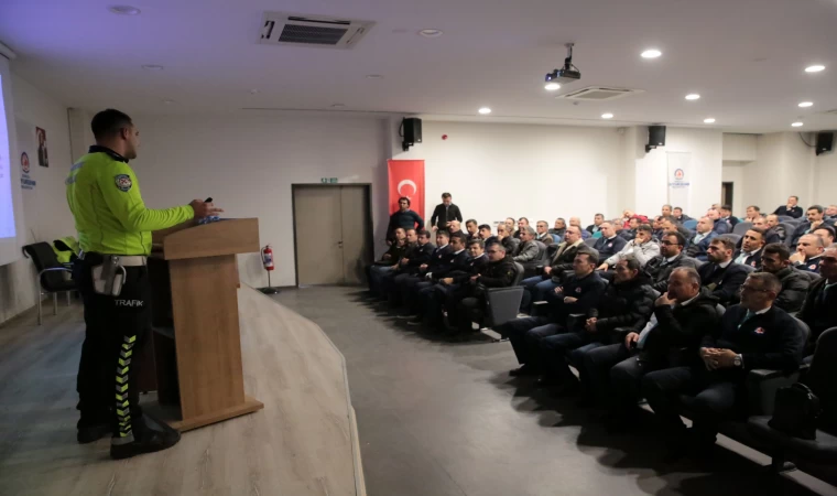 Şoförlere “Etkili İletişim ve Trafik” eğitimi verildi