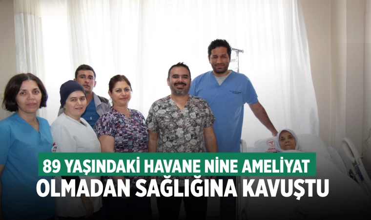 Denizli'de 89 yaşındaki hasta safra yolundaki taş ve çamurdan ameliyat olmadan kurtuldu