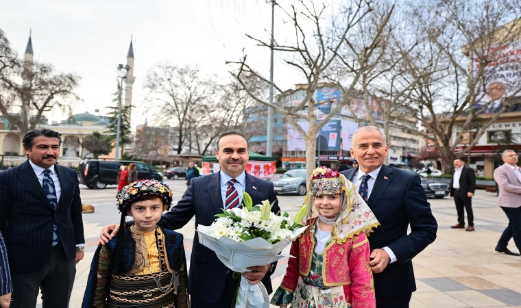 Bakan Kacır’dan Başkan Zolan’a ziyaret