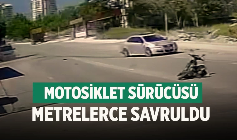 Kazada motosiklet sürücüsü metrelerce savruldu