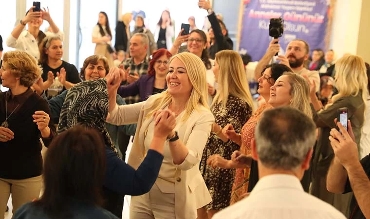 Merkezefendi Alzheimer Yaşam Merkezi’nde Anneler Günü kutlandı