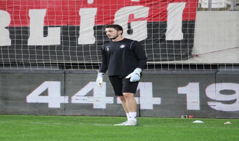 Altay, Kalecisi Ozan Evrim Özenç ile 2 Yıllık Sözleşme İmzaladı