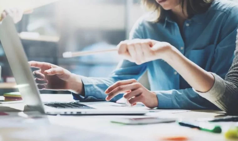 Dijital Çağda İnsan Kaynakları Eğitimleri Ve Öğrenmenin Gücü