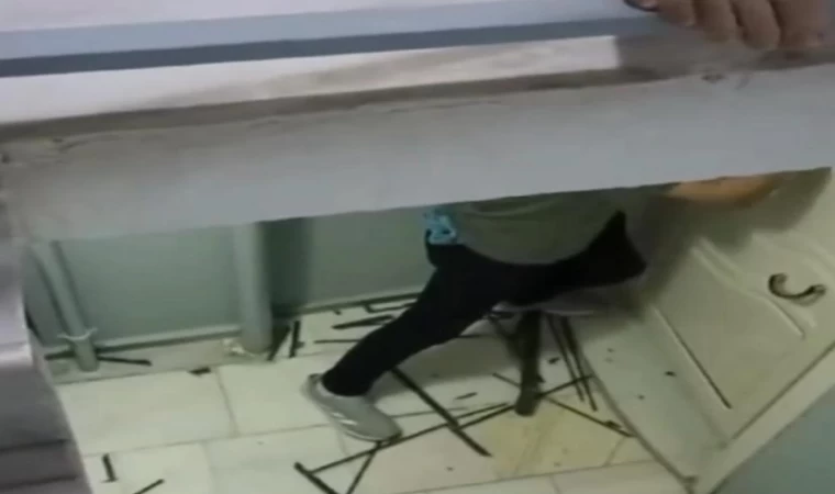 İzmir'de Ev Sahibi, Kiracısına Dehşet yaşattı