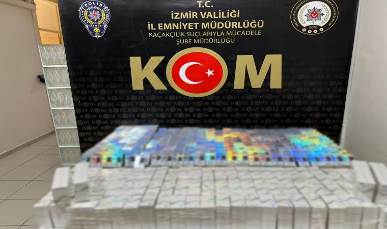 İzmir'de Kaçakçılara Darbe: 18,7 Ton Etil Alkol ve Binlerce Paket Sigara Ele Geçirildi