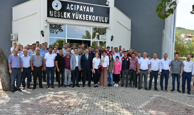 Denizli’de Tarımsal Üretim ve Desteklemeler Üzerine Bilgilendirme Toplantısı Yapıldı