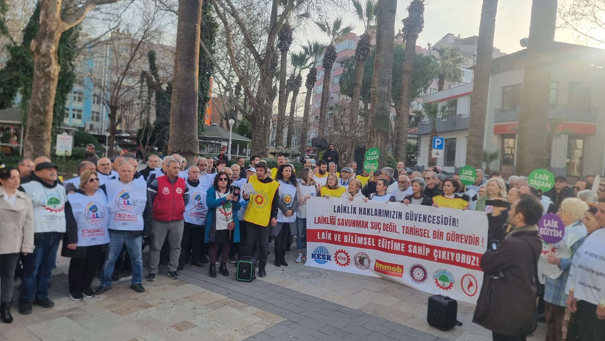 Denizli’de ortak eylem: “Artık yeter, öldürülmek istemiyoruz”