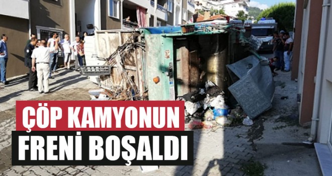 Çöp Kamyonun Freni Boşaldı