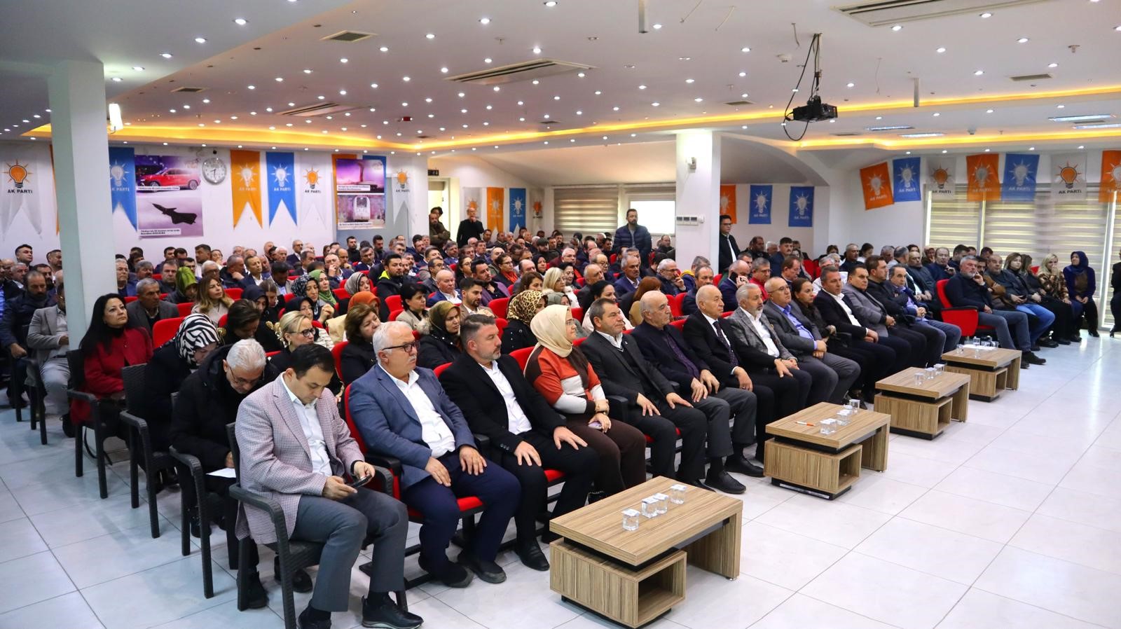 Ak Parti Denizli Teşkilatı Ortak Akıl İçin Buluştu