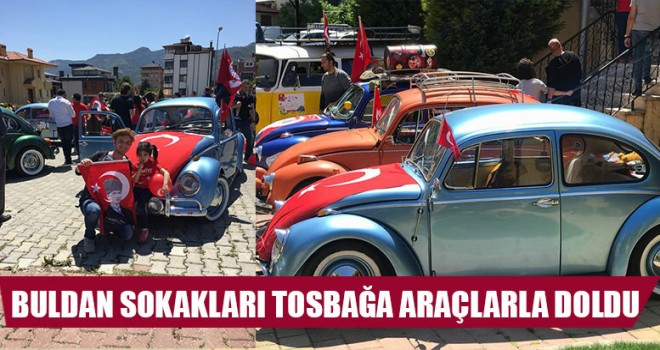 Buldan Sokakları Tosbağa Araçlarla Doldu