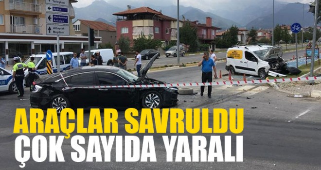 Araçlar Savruldu Çok Sayıda Yaralı