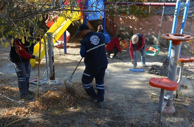 Babadağ’da Parklar Yenilendi: Mahalle Sakinlerinden Tam Not