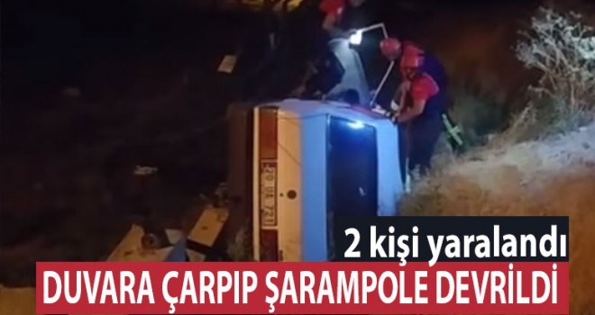 Duvara çarpıp şarampole devrildi