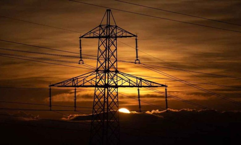 İzmir'de 11 ilçede planlı elektrik kesintisi yaşanacak