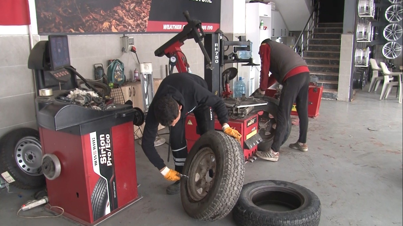 Kütahya’da Kış Lastiği Yoğunluğu: 1 Aralık’a Dikkat!